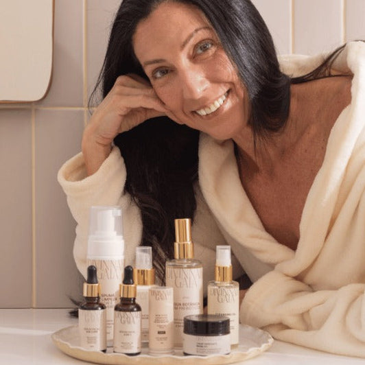 Kit limpeza, tratamento e maquiagem